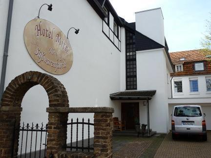 Hotel Mitte Alte Suesswarenfabrik Rheinbach Exterior foto